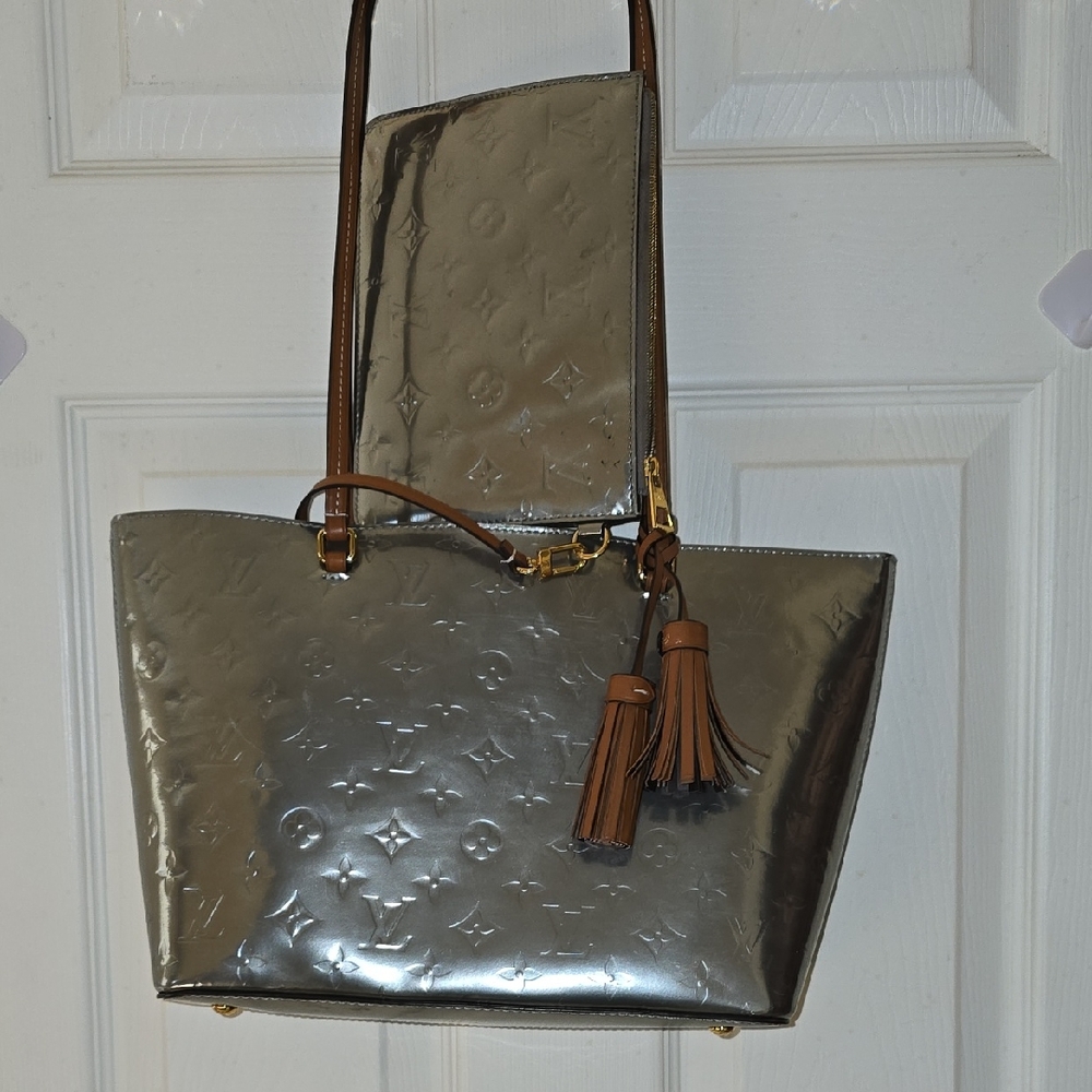 LOUIS VUITTON LONG BEACH PM